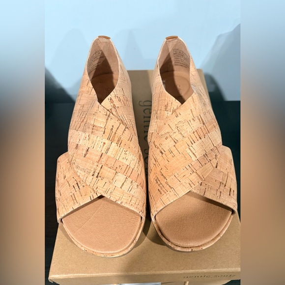 Gentle Souls Women's Laniey Slip-On Sandals | color: natural cork | size: 7.5 - Picture 3 of 6